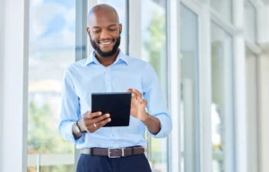 Imagem de destaque para artigo sobre minuta de contrato no Blog Assinei (Créditos da imagem: Shutterstock)